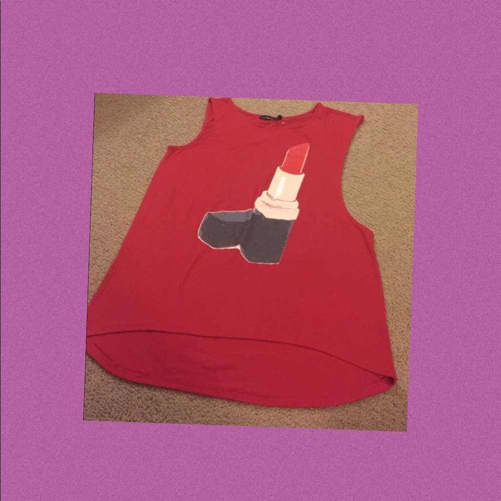 🎈$5🎈Lipstick tank one side has wider arm opening